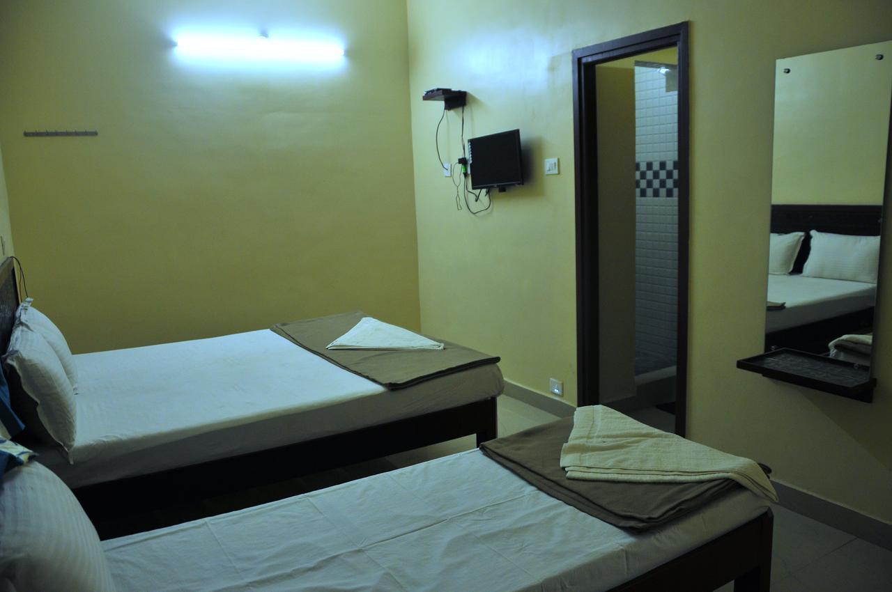 Ksr Grands Hotel Tirupati Luaran gambar