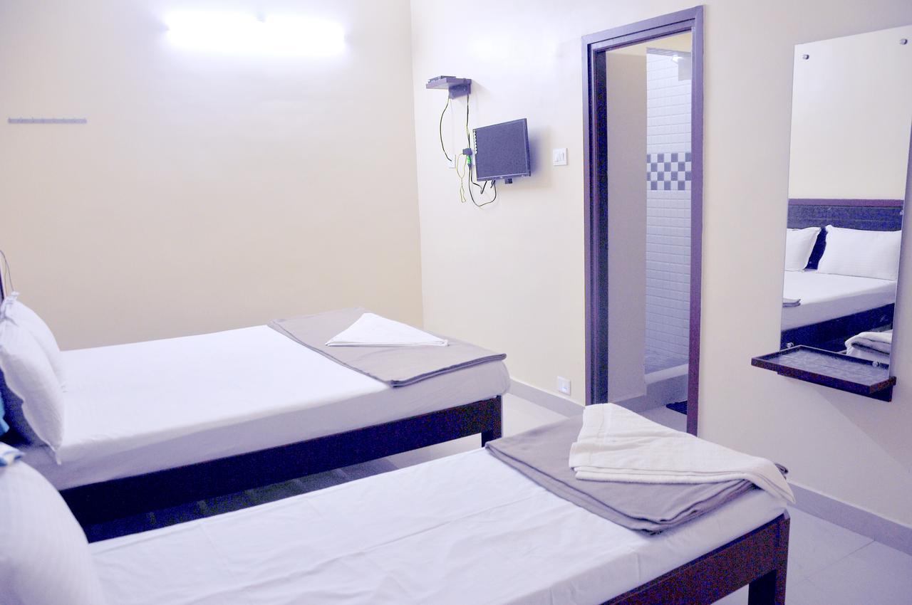 Ksr Grands Hotel Tirupati Luaran gambar